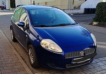 Fiat Grande Punto 5-Türer 1.4 8V Active