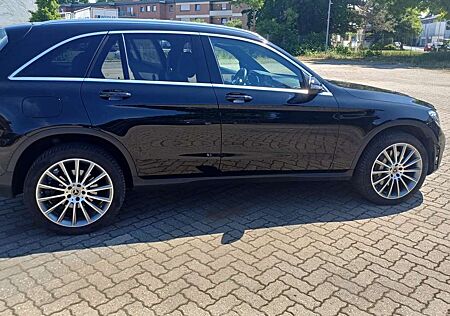 Mercedes-Benz GLC 300 e 4Matic 9G-TRONIC AMG Line