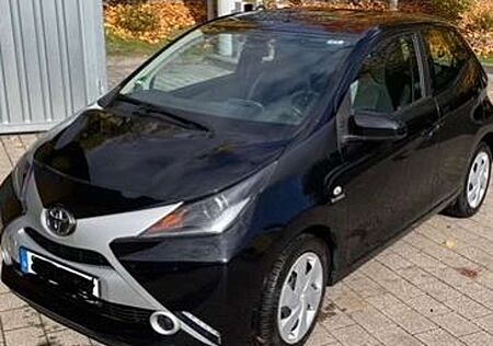 Toyota Aygo 5-Türer x-clusiv, Winterreifen