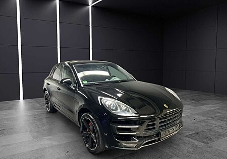 Porsche Macan Turbo /PANO/LEDER/21-ALU/PDLS/LUFT/CHRONO