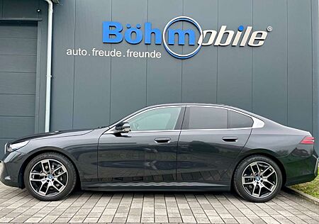 BMW i5 eDrive40/AC Professional/HUD/Travel/IonicGlow