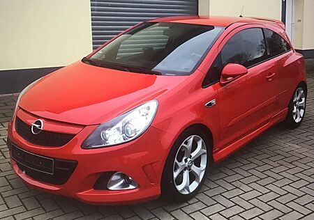 Opel Corsa 3-Türer 1.6 Turbo OPC