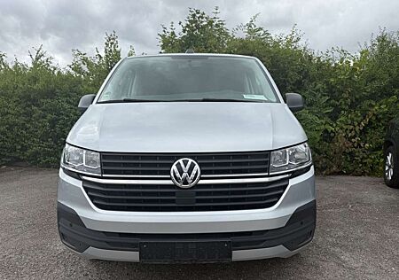 VW T6 Multivan Volkswagen Family Kamera Navi 7 Sitze Hagel !!!
