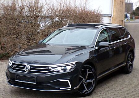 VW Passat Variant Volkswagen Passat GTE Aut/Pano/Leder/Navi/ACC/Kam/IQ/Matrix