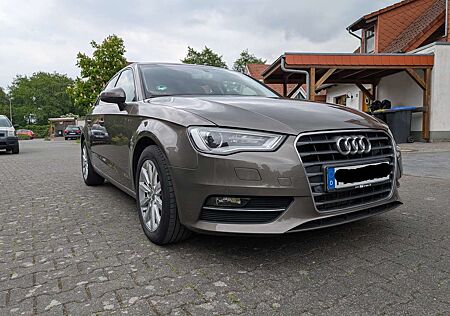 Audi A3 1.6 TDI Sportback (clean diesel) Attraction
