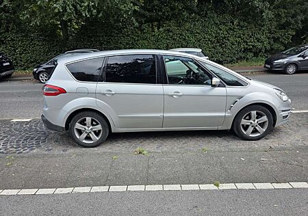 Ford S-Max Diesel 2.0 TDCi DPF Titanium