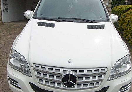 Mercedes-Benz ML 350 4Matic 7G-TRONIC Grand Edition