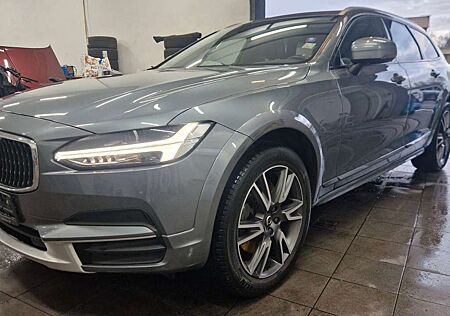 Volvo V90 Cross Country AWD Pano Leder LED AHK