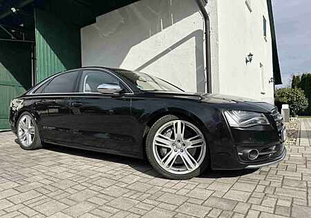 Audi S8 Keramik, MTM, B&O, 4x Massage + vent, 2x tel. Kühlschrank, 21Zoll, 650ps, 800Nm, nachtsicht, CD wechsler, Dig. Radio