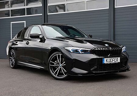 BMW 330 i M/CarPlay/SHZ/Widescreen/KAMERA/SPUR/R19