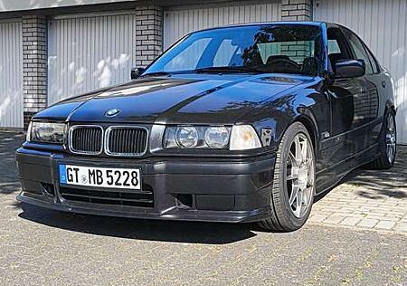 BMW 328i 328