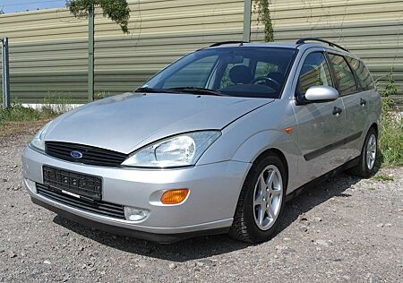 Ford Focus Turnier Ghia 2,0 Tüv Au 05/2027