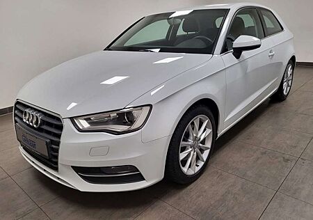 Audi A3 Ambition 2.0 TDI Xenon Navi Alu Sportsitze