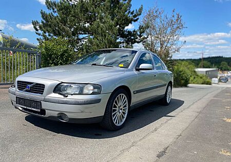 Volvo S60 2.4 T / 2.5 T