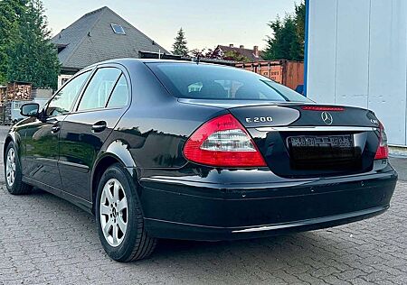Mercedes-Benz E 200 CDI - 6 Gang Schalter - Tempomat