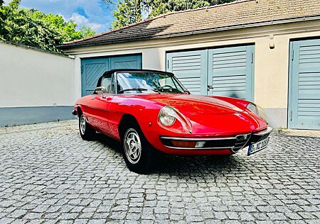 Alfa Romeo Spider 2000 Veloce - unfallfrei&Garage