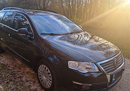 VW Passat Variant Volkswagen 1.6 FSI Highline