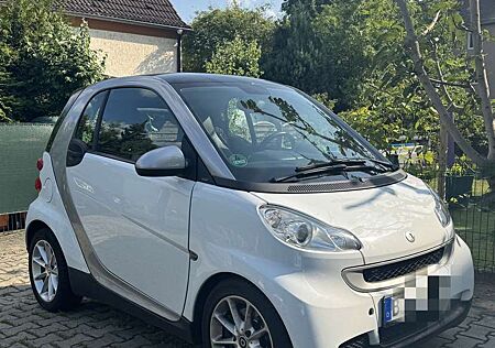 Smart ForTwo Coupé mhd*Halbautomatik*Panorama*Sitzheizung*Lede