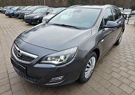 Opel Astra J Sports Tourer Innovation