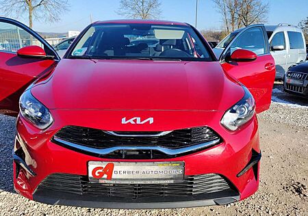 Kia Cee'd Ceed / 1.5T-GDI LAN* Kamera* 8xBereift*