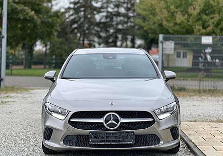 Mercedes-Benz A 180 d Style AHK Kamera MBUX Teilleder Business