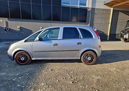 Opel Meriva 1.6 16V (Essentia)