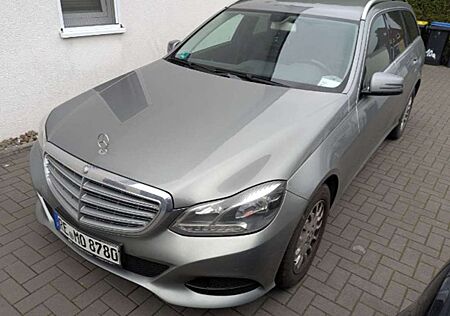 Mercedes-Benz E 200 CDI BlueEfficiency (212.205)