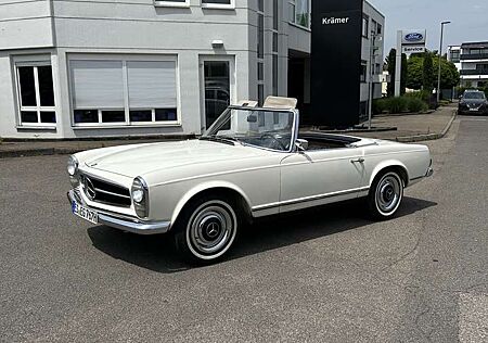 Mercedes-Benz SL 230 Pagode