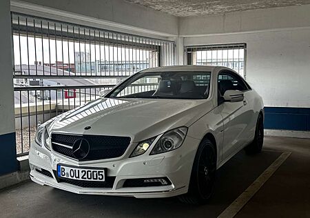 Mercedes-Benz E 250 CGI BlueEfficiency