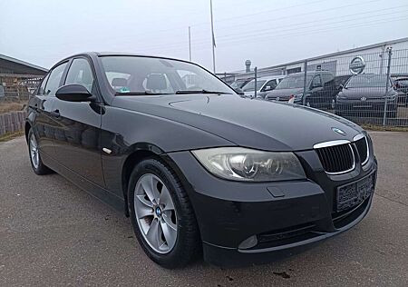 BMW 320i 320 Baureihe 3 Lim. Automatik / Xenon
