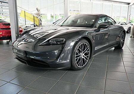 Porsche Taycan PerformancePlus BOSE HuD Panorama Deutsch