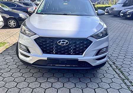 Hyundai Tucson 2.0 CRDi 2WD Automatik GLS