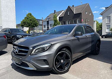 Mercedes-Benz GLA 220 CDI 4Matic Edition 1 BiXenon*1.Hand*Navi