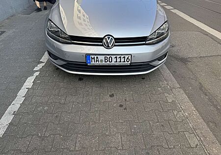 VW Golf Volkswagen VII Diesel 5-Türer 1.6 TDI