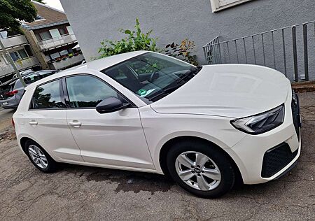 Audi A1 Sportback / Citycarver 30 TFSI Sportback S tronic line