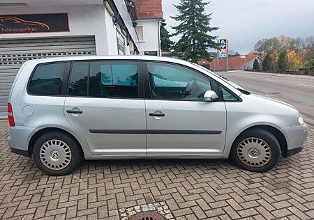 VW Touran gebraucht kaufen VW Touran Volkswagen 1.6 FSI*KLIMA*ISOFIX*EFH*TÜV/10/26