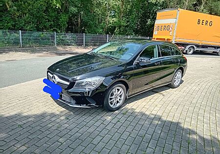 Mercedes-Benz CLA 180 Shooting Brake 7G-DCT