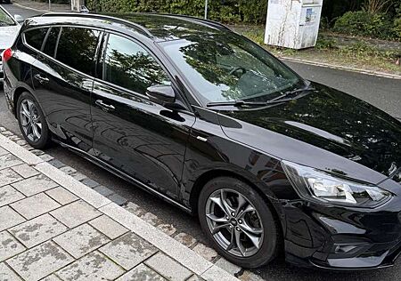 Ford Focus Turnier 1.0 EcoBoost Start-Stopp-System ST-LINE