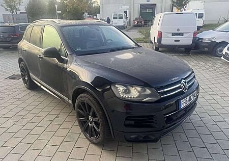 VW Touareg Volkswagen 3.0 TDI *Vollausstattung* R-LINE