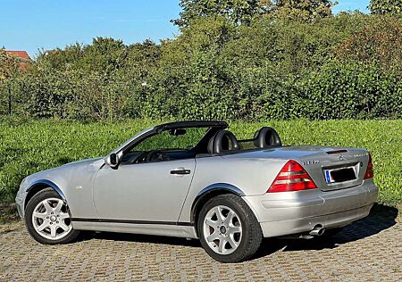 Mercedes-Benz SLK 230 Kompressor guter zustand Tüv Neu