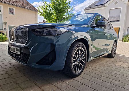 BMW iX1 eDrive20 M Sportpaket
