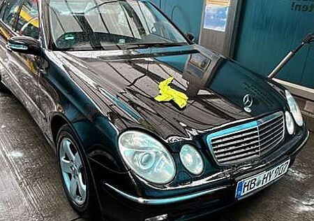Mercedes-Benz E 200 Kompressor Automatik Avantgarde
