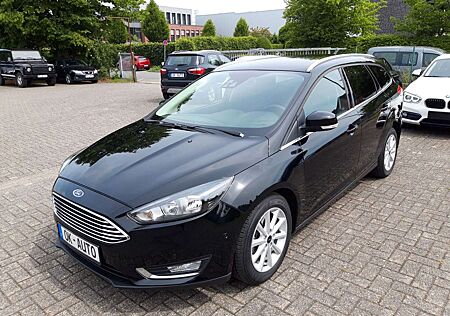 Ford Focus Turnier 1.0 EcoBoost Titanium*Navi*PDC*SHZ