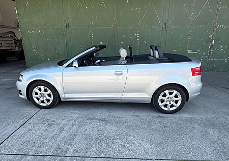 Audi A3 Cabriolet +Leder +Xenon +Scheckheft +TÜV neu!