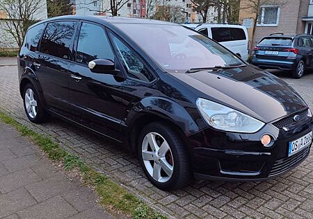 Ford S-Max 2.0 TDCi DPF Titanium