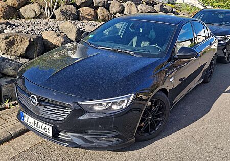 Opel Insignia Grand Sport 2.0 BiTurbo D 4x4 Automatik Dynamic