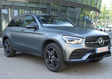 Mercedes-Benz GLC 300 de 4Matic*AMG*NIGHT*MATT*VIRTUAL*MULTIBEAM