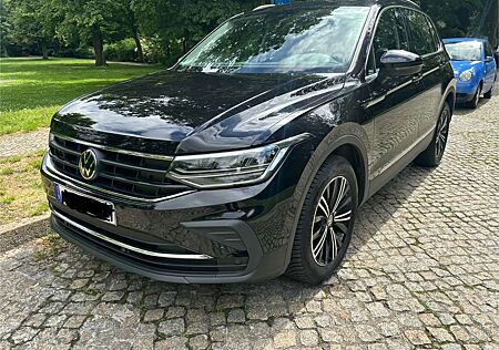 VW Tiguan Volkswagen 1.5 TSI OPF Life