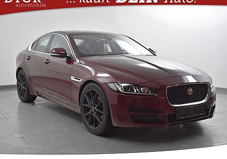 Jaguar XE 2.0d NAVI+XENON+LEDER+HEAD UP+MFL+TEMP+19"