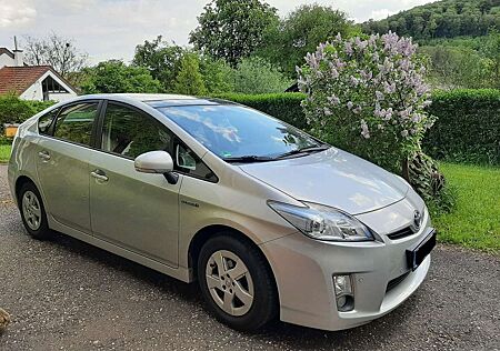 Toyota Prius Solar-Schiebedach, Soundsystem, Dämmung Keyless